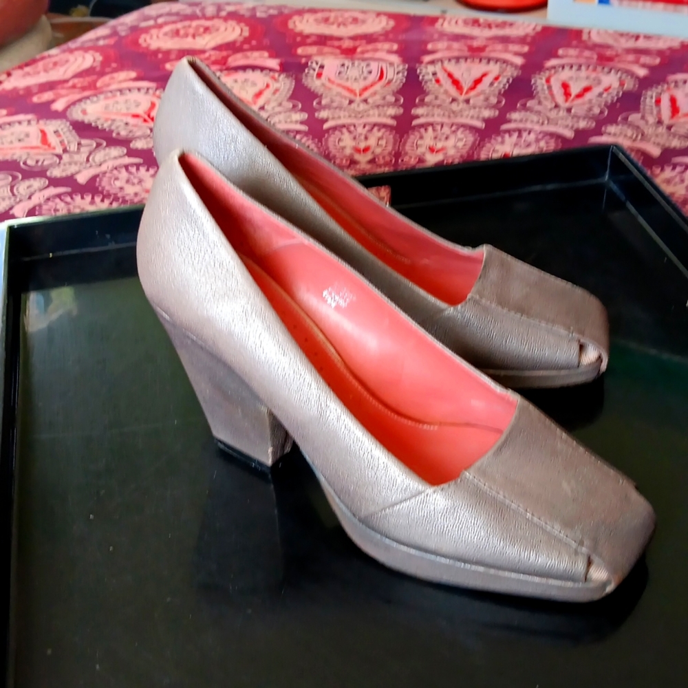 Metallic Richard Tyler Heels